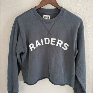 Tailgate brand Raiders cropped sweatshirt on charcoal gray